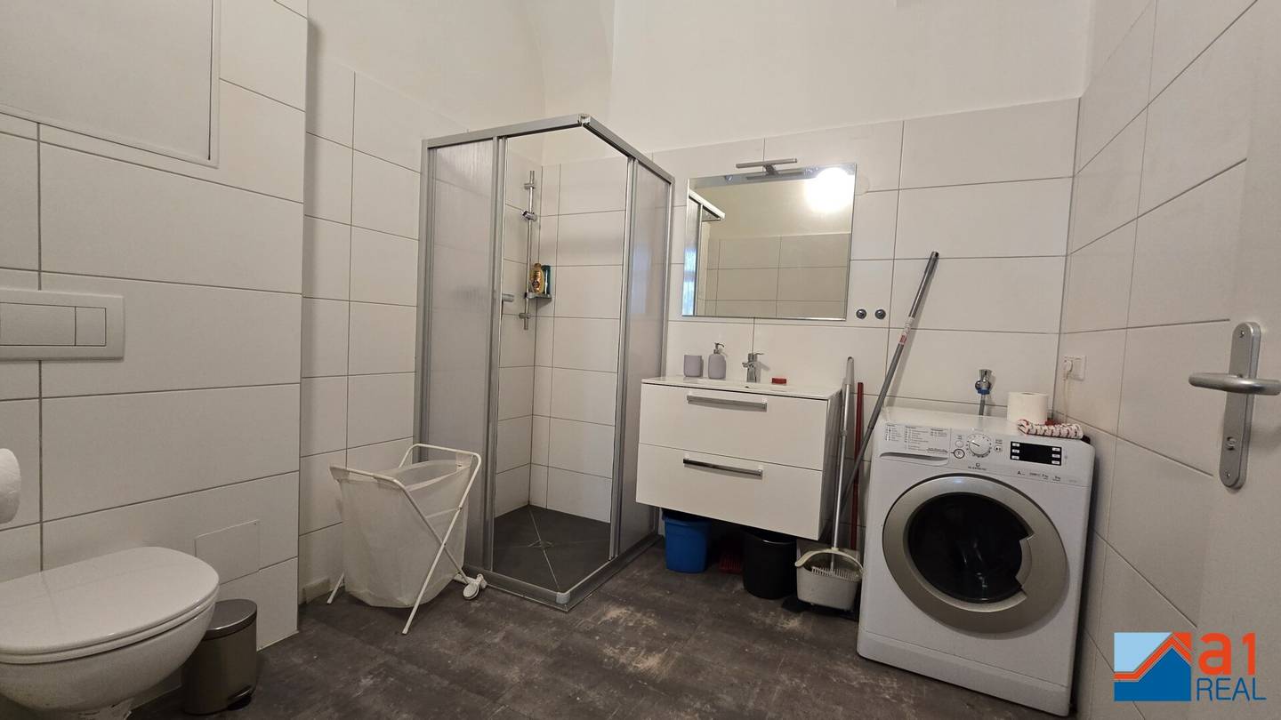 Modern living directly on the Danube fully furnished city location in Linz and deaus? no
