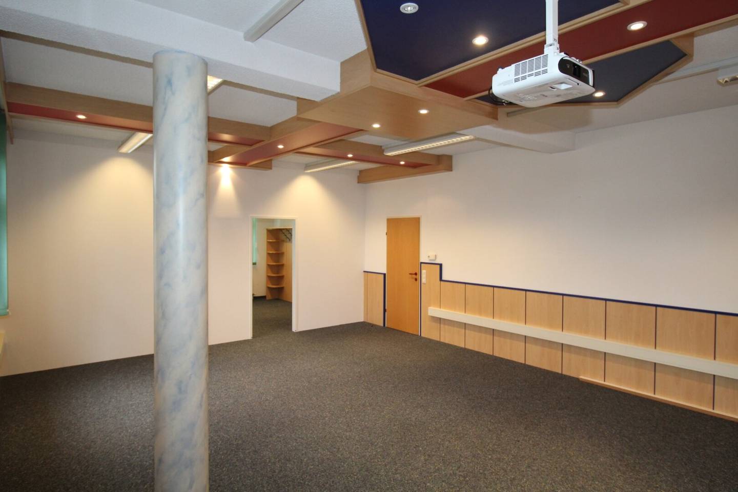 103 m² office, practice or seminar rooms in Pregartner central location for rent**?**