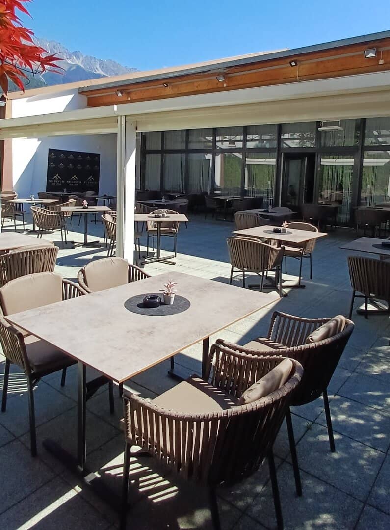 Beautiful and renovated restaurant on Innsbrucker Fürstenweg 172 for lease as soon as possible
