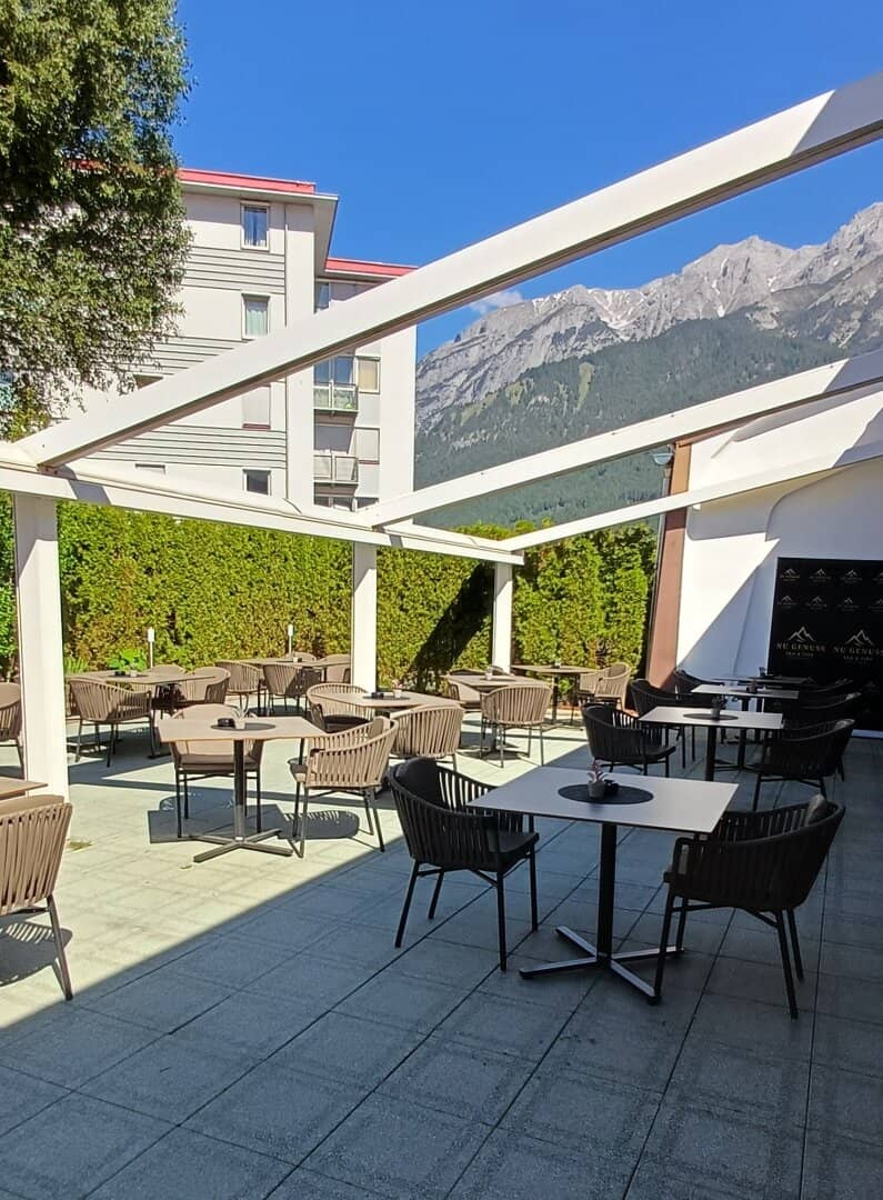 Beautiful and renovated restaurant on Innsbrucker Fürstenweg 172 for lease as soon as possible
