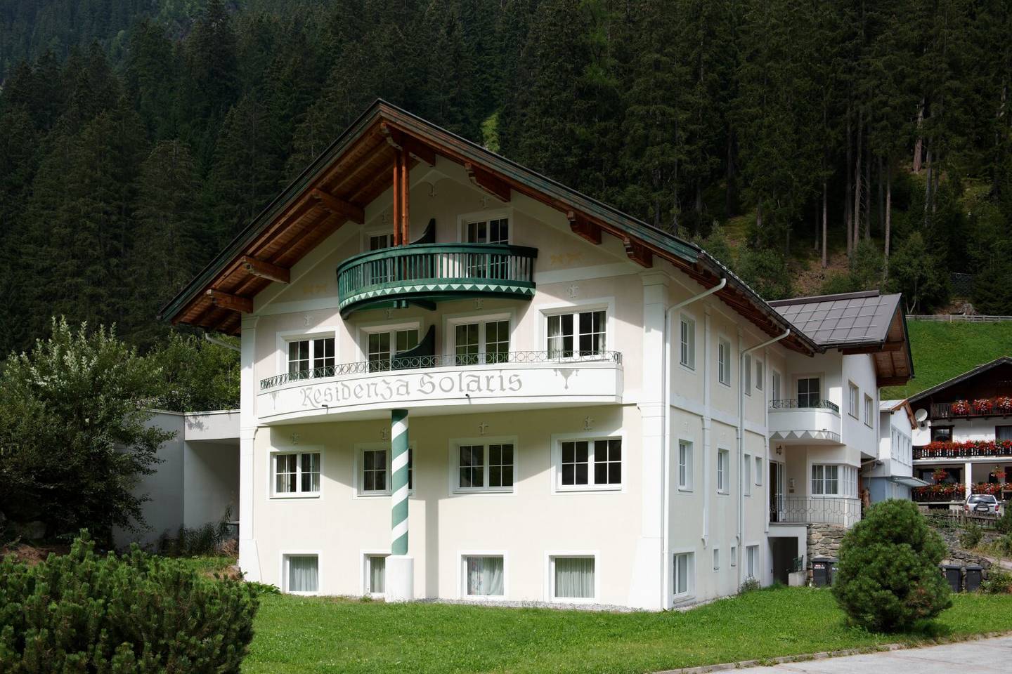 Rarität! Schönes Appartementhaus in Ischgl (OT Ebene) zu verkaufen.
