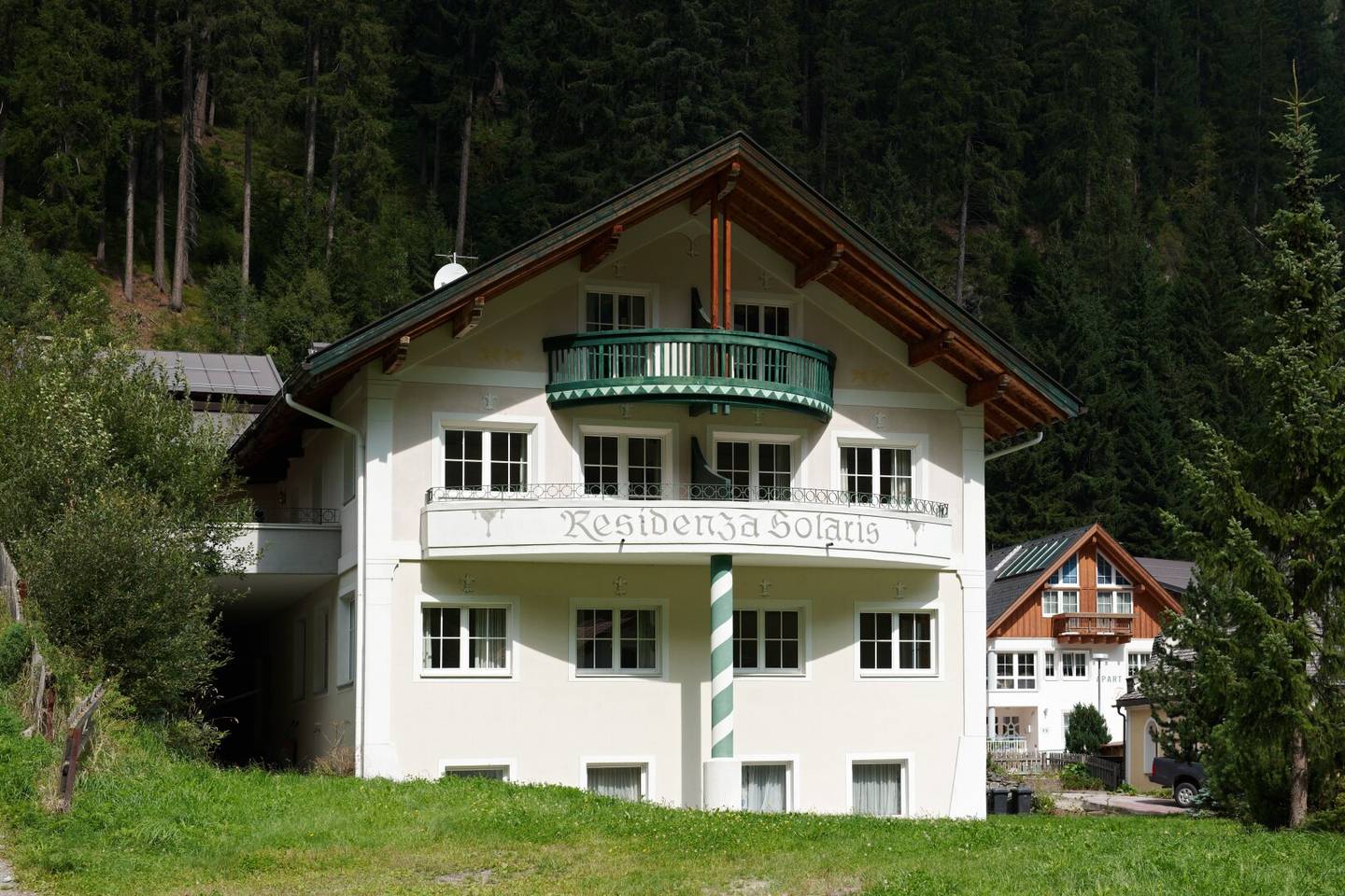 Rarität! Schönes Appartementhaus in Ischgl (OT Ebene) zu verkaufen.