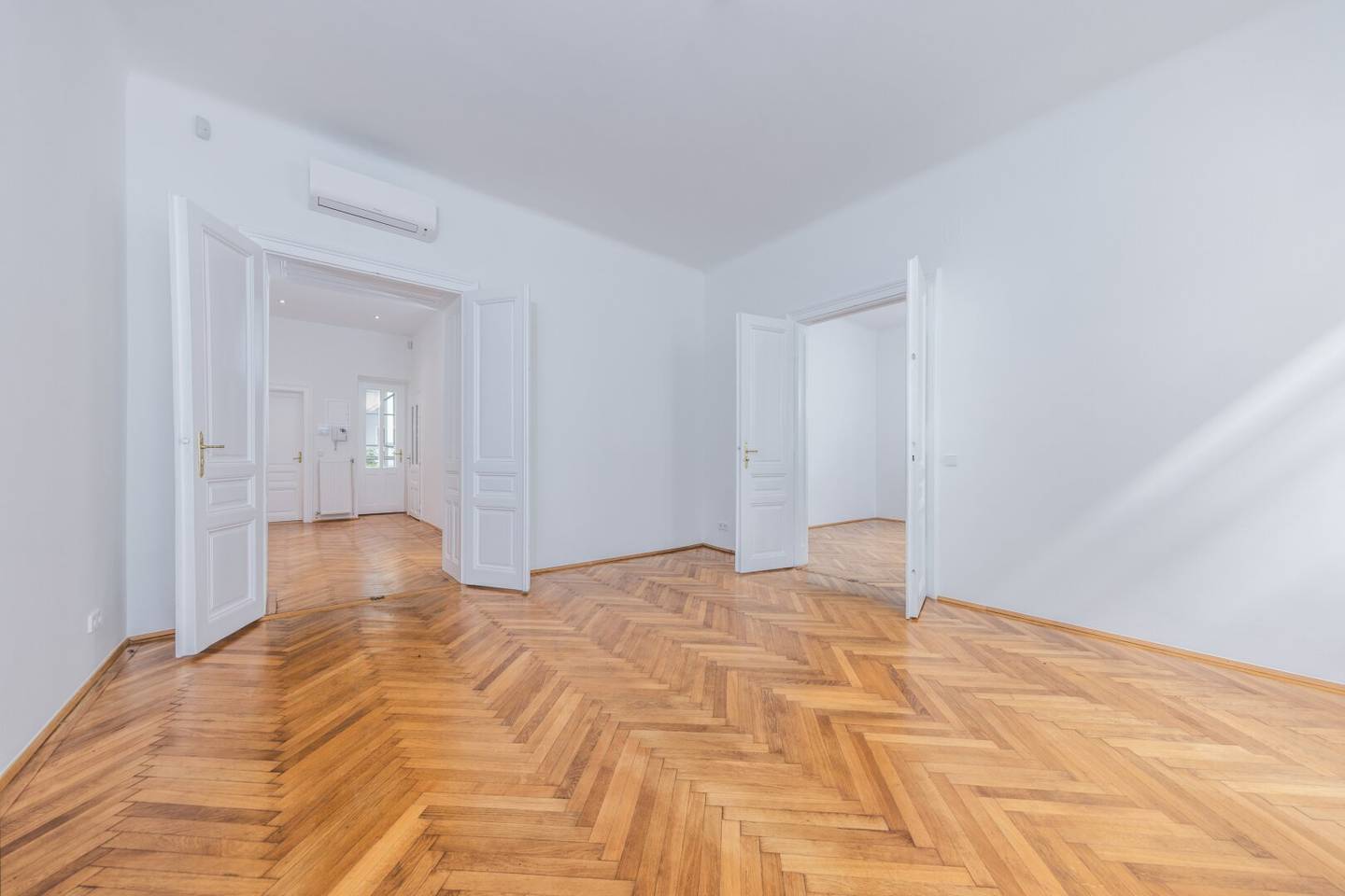 Charmante, komplett sanierte Altbauwohnung im 4. Bezirk – urban & zentral