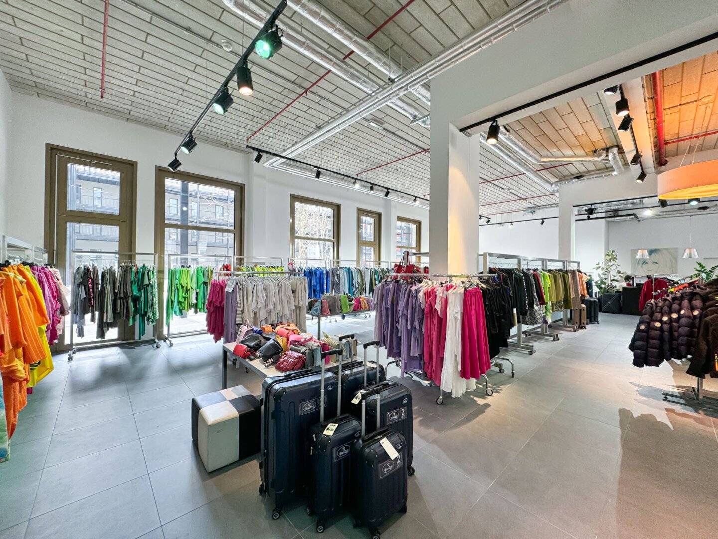 Quartier The Marks - 279 m² large retail space, versatile use