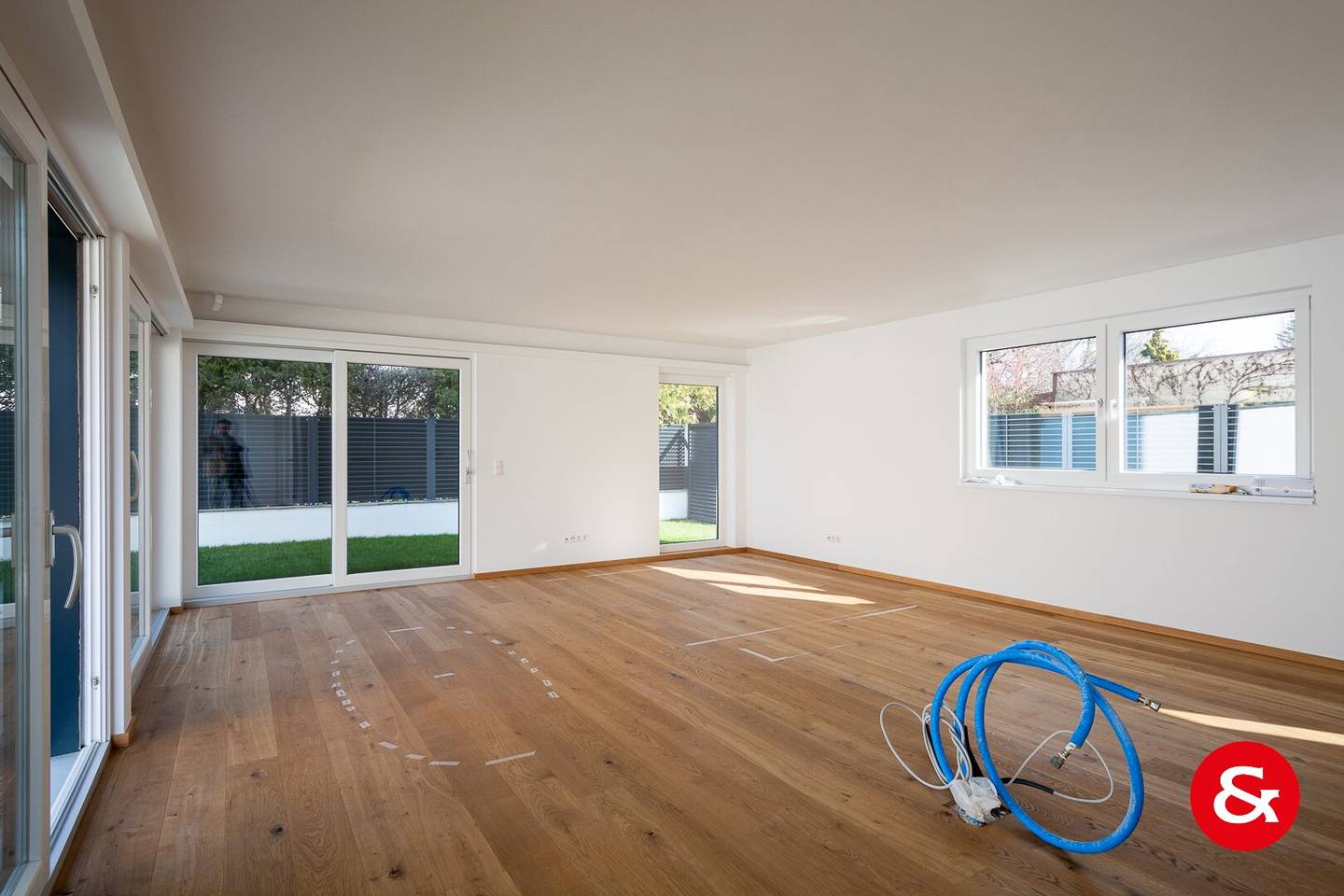 Modernes, klar gestaltetes Einfamilienhaus mit viel Platz und Technik!