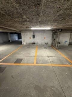 345 m2 Garage für 16 Stellplätze nähe Hauptbahnhof zu verkaufen