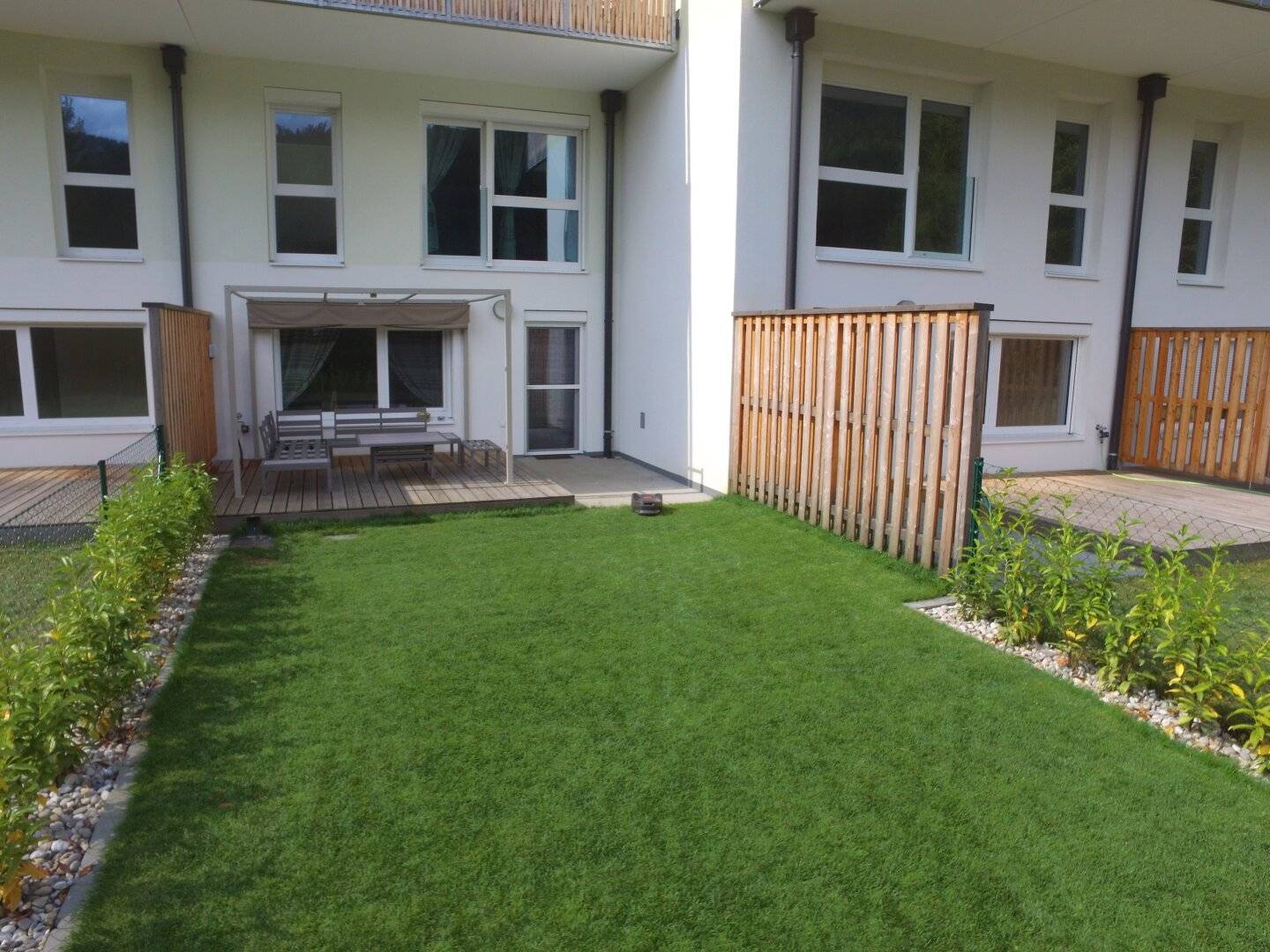 KÜHLE SOMMER IM ZWEITWOHNSITZ! Wohnen, wie in einem kleinen Haus - Gartenwohnung auf zwei Ebenen - Erstbezug und direkt vom Bauträger, provisonsfrei!