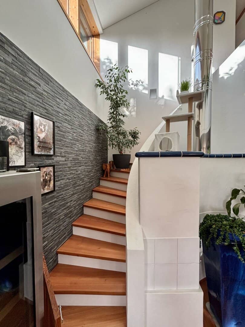 Single family house, plenty of space, cul-de-sac location, open and free living feeling