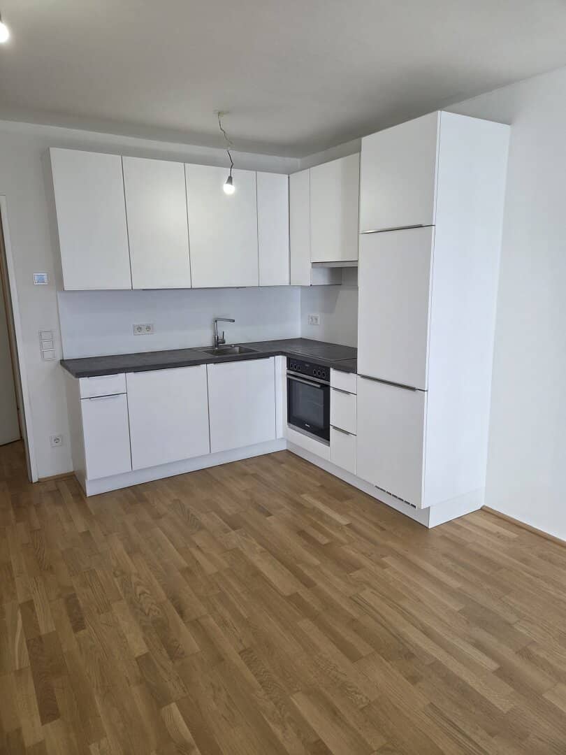 Inner courtyard location, heating and hot water already included