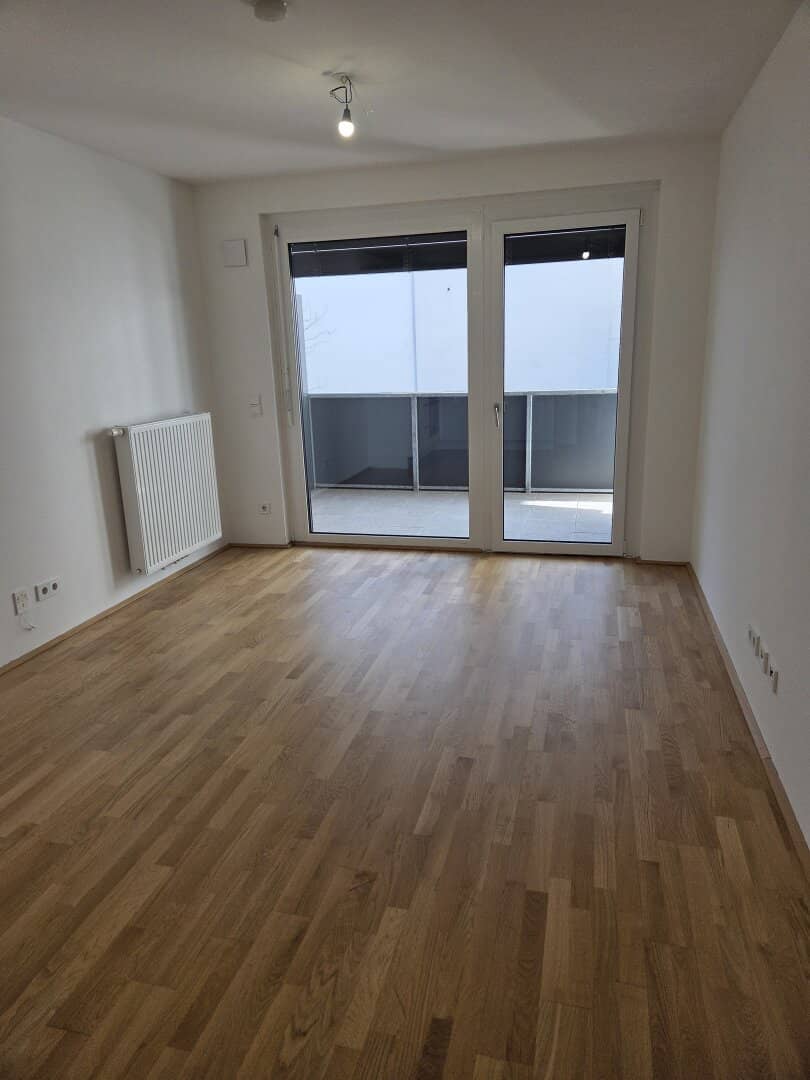 Inner courtyard location, heating and hot water already included