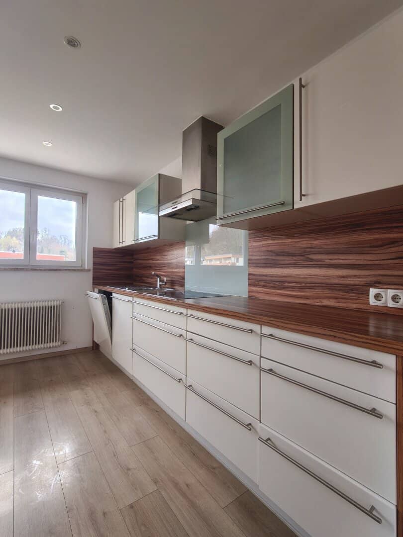 Großzügige 4-Zimmerwohnung in Feldkirch mit Balkon und Garage und herrlichem Ausblick!
