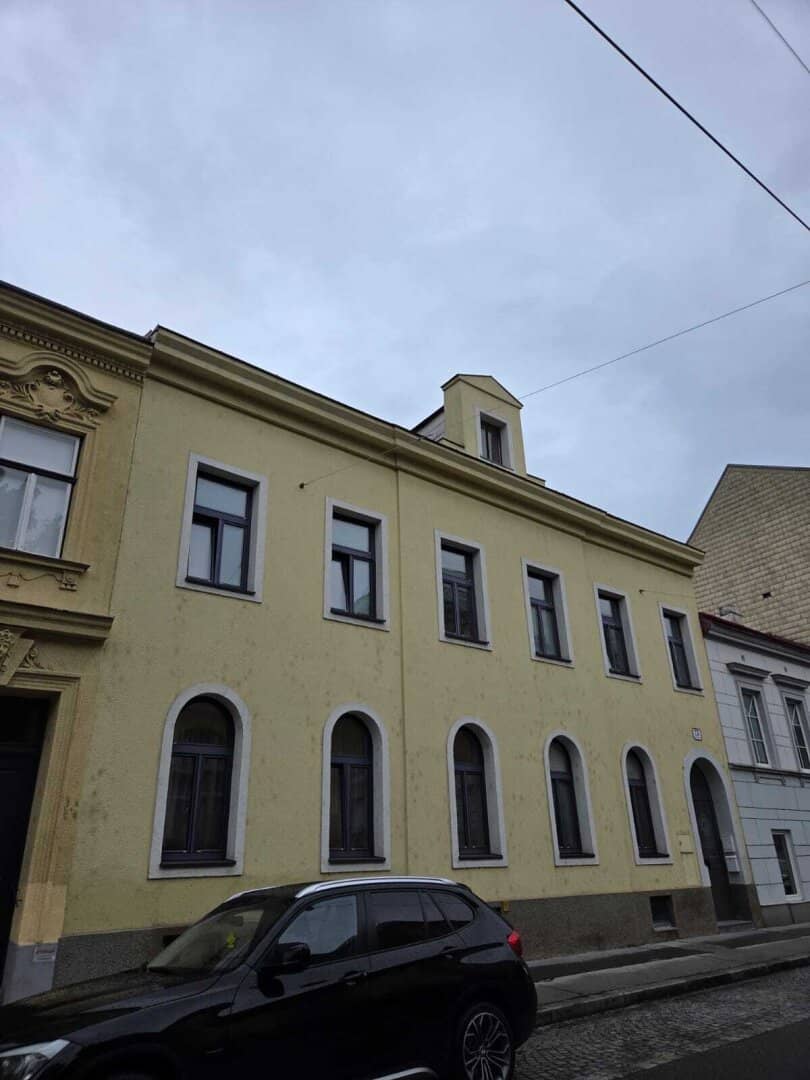 Developable tenement house in a beautiful residential area