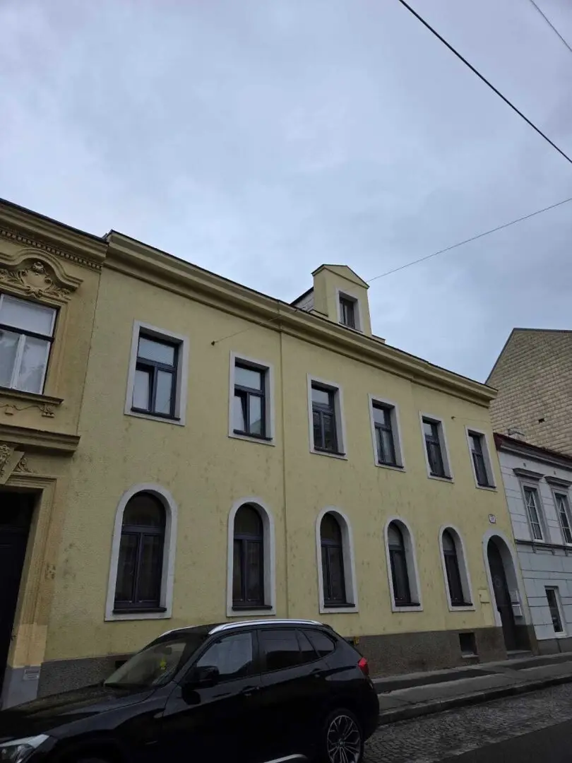 Ausbaufähiges Zinshaus in schöner Wohngegend