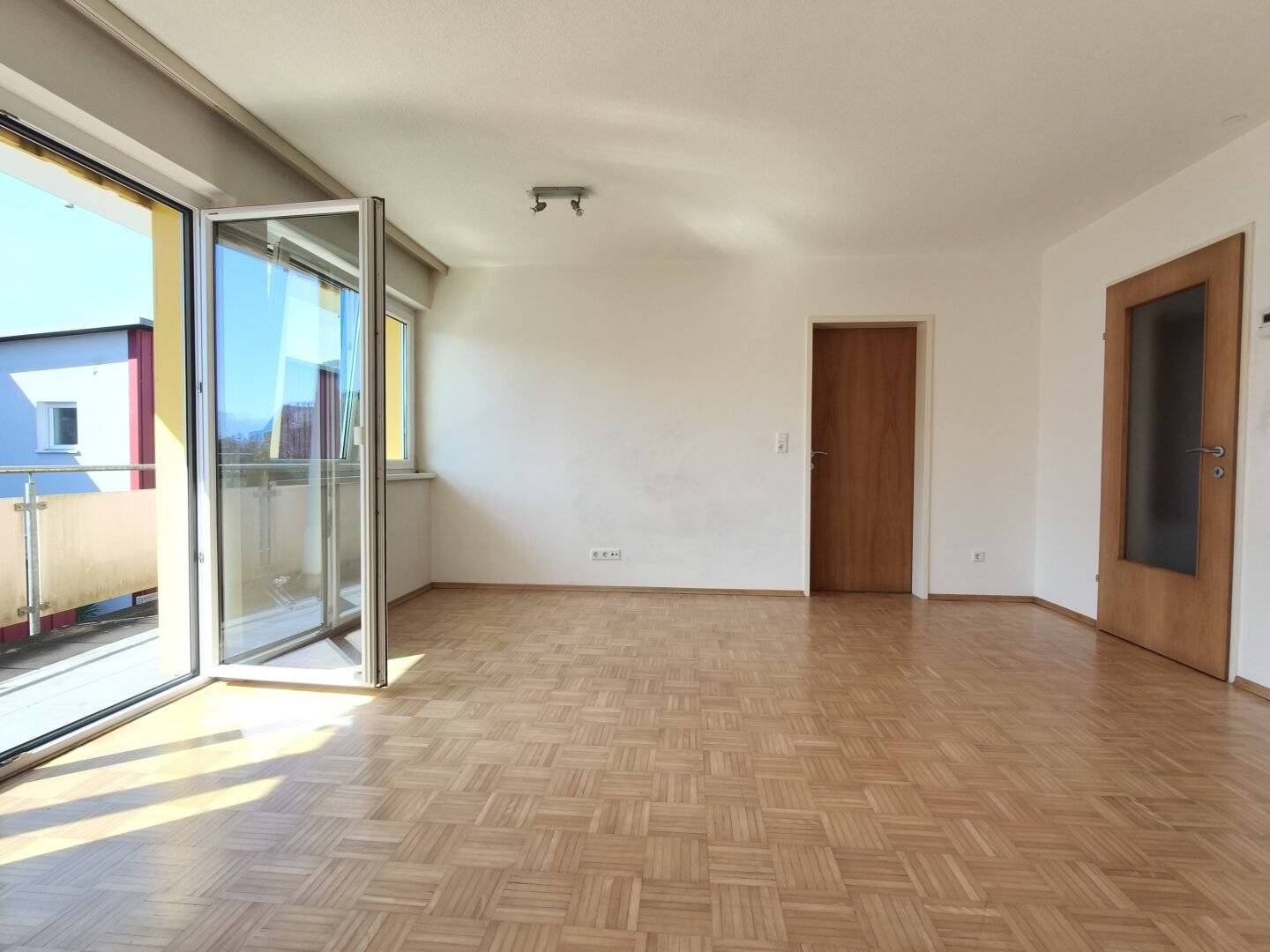 Charmante 2,5-Zi-Wohnung in Höchst mit Balkon!