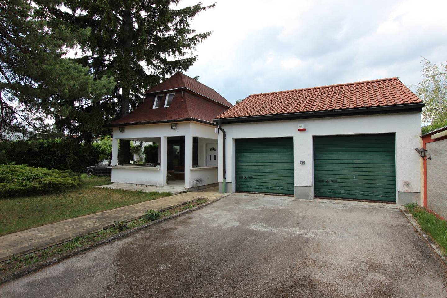 Preisreduktion! Haus mit riesigem Grundstück (fast 2.200 m²) nahe Fischapark