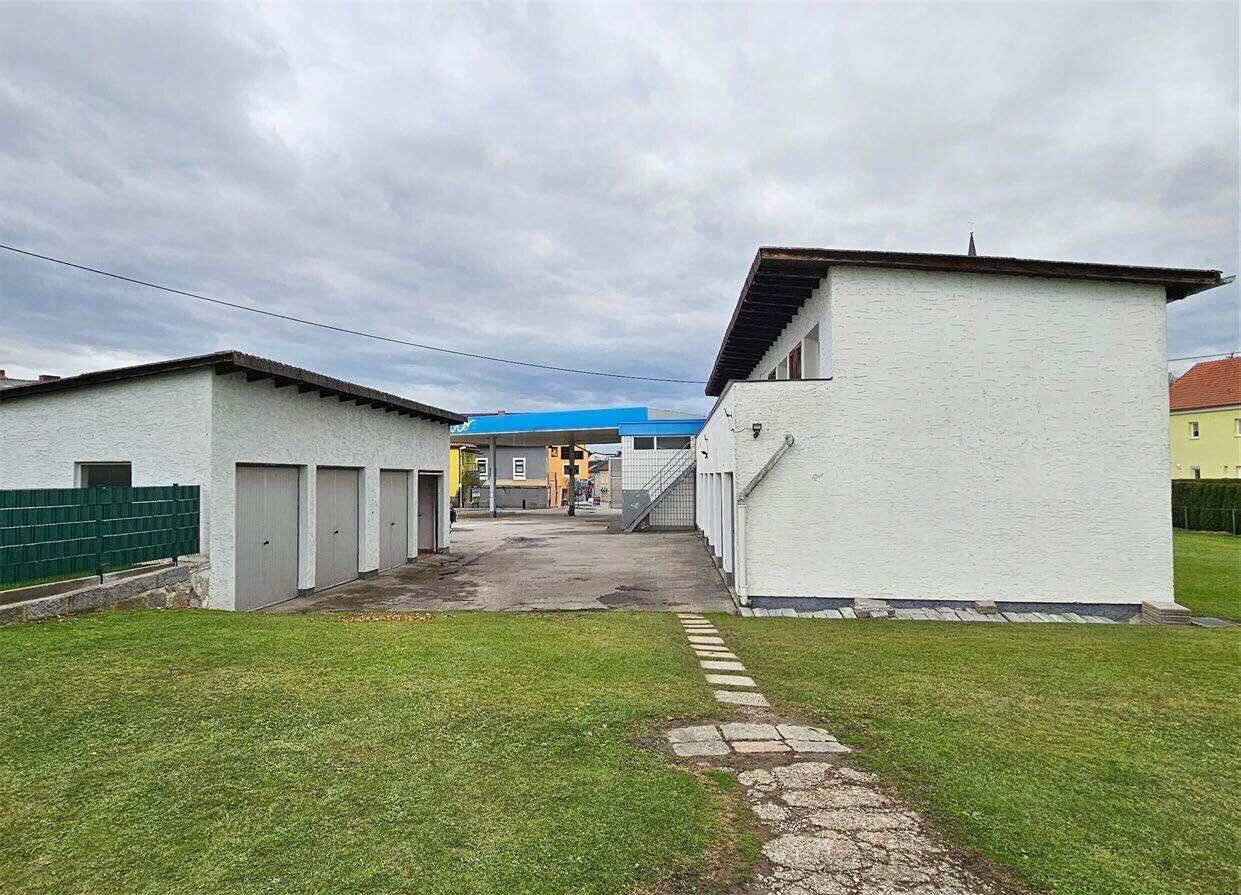 Pregarten: Commercial property approx. 2,350 m² - Rent/Building Right/Superstructure