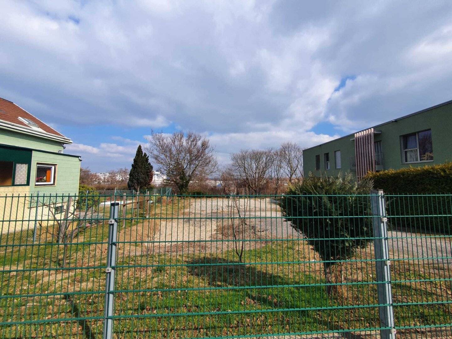Grundstück in Wohnruhelage beim Erholungsgebiet Laaer Wald
