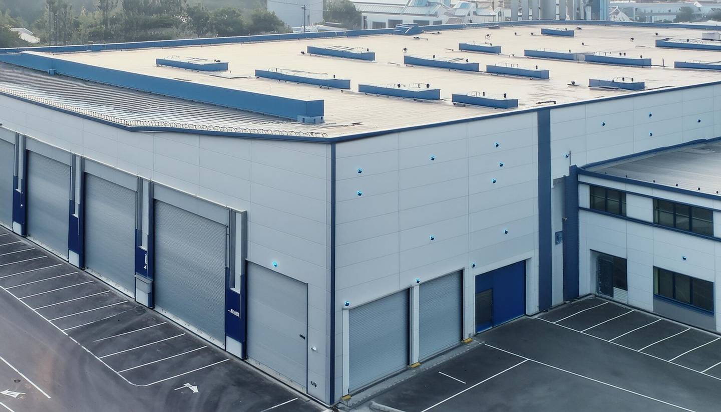 District Linz-Land / Warehouse and Office Space (New Construction) Long Term Rent