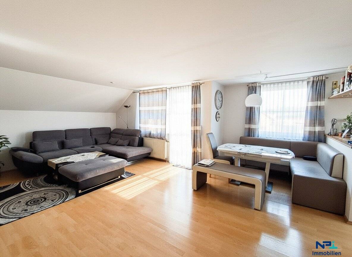 4 room rental apartment with loggia in quiet residential location