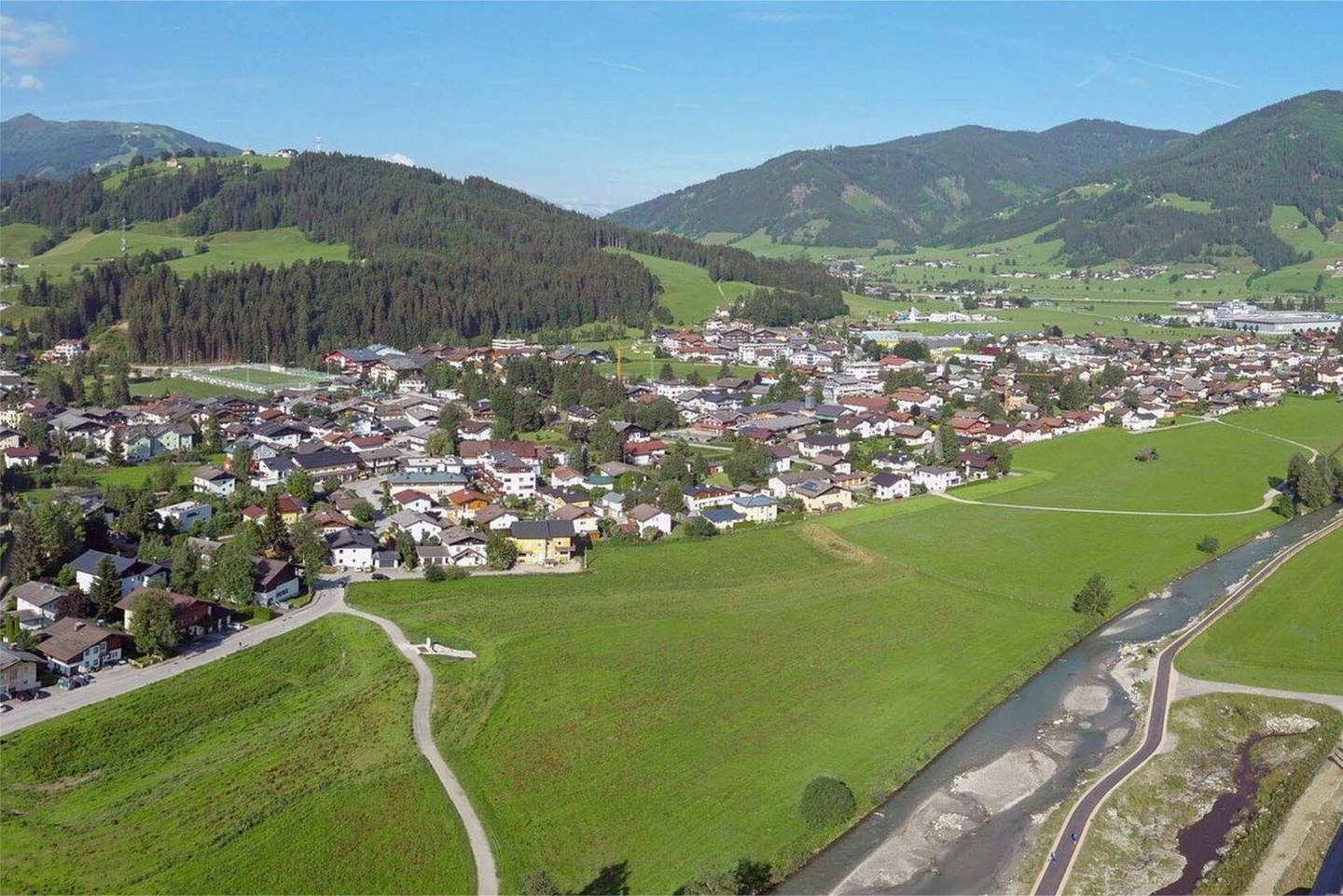 Altenmarkt im Pongau: Commercial plots in different sizes and locations for rent