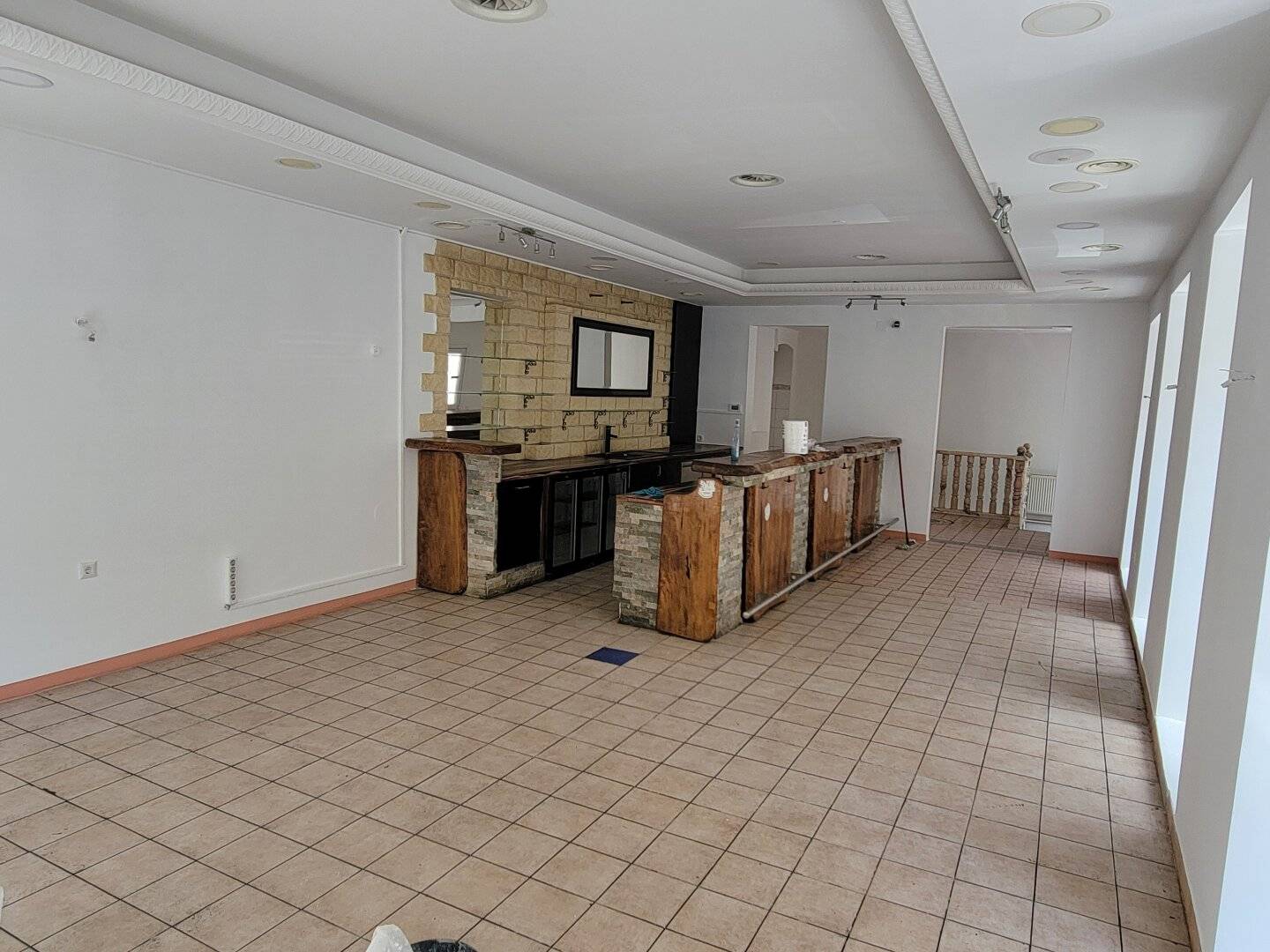Industry-neutral prime commercial premises - immediate availability - versatile use possibilities