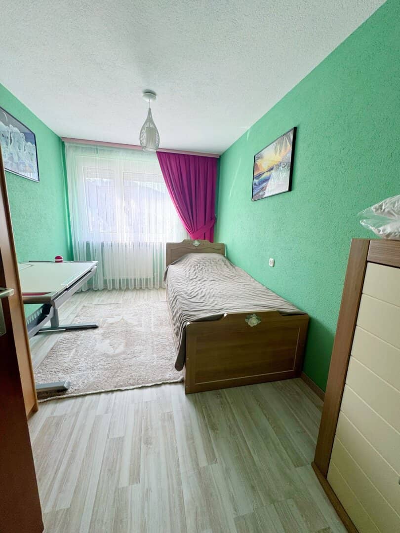 Attraktive 4,5 Zimmer-Wohnung in Bürs – mit Balkon und Garage, perfekt fürs Familienleben!