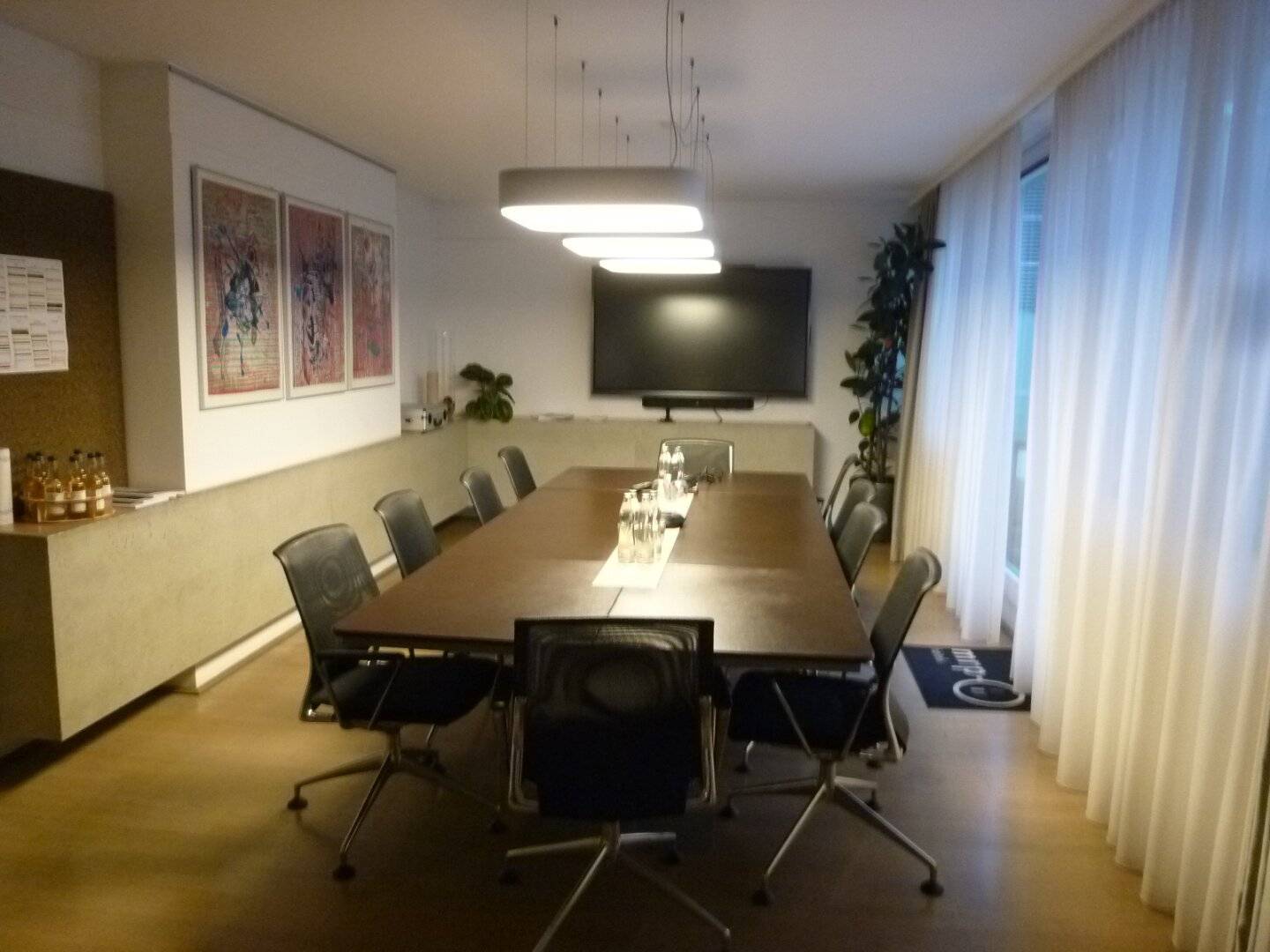 Top office near Schillerplatz