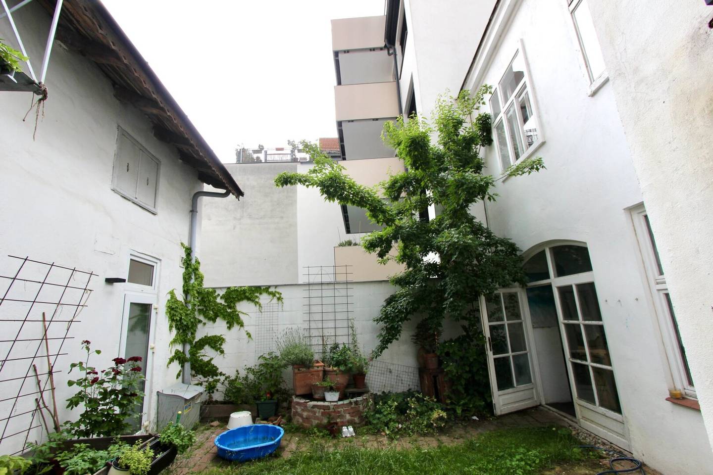 Demolition and new build project in a good location Hernals