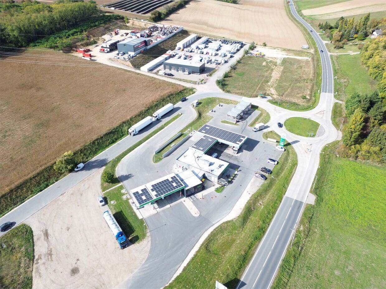 A5 Abfahrt Schrick - Gewerbegrundstück 15.000 m² oder 30.694 m² zu kaufen
