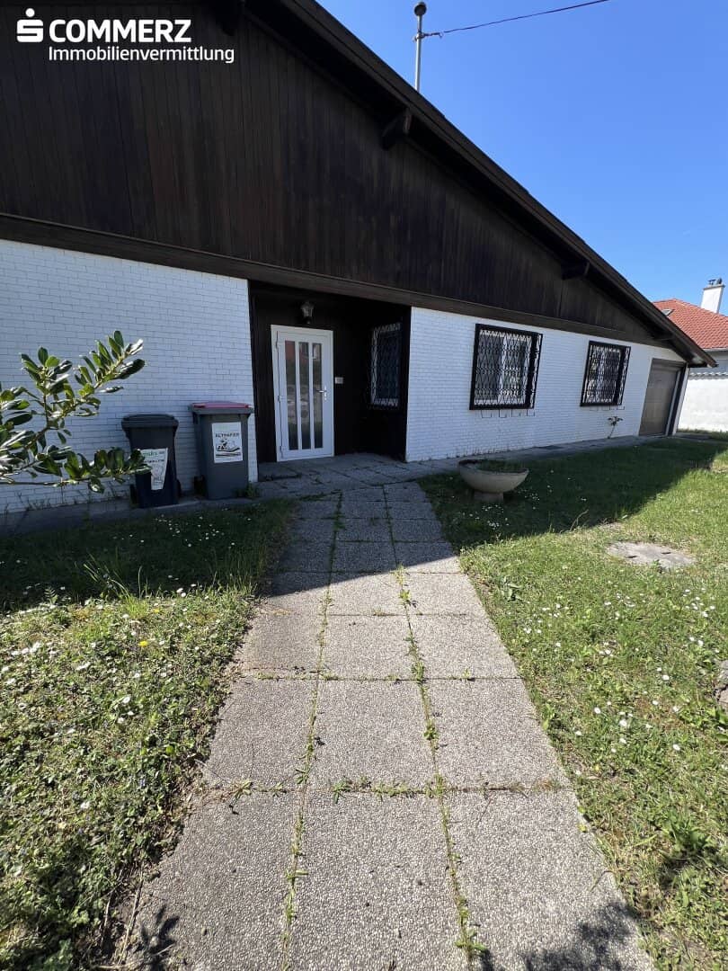 Bungalow mit Indoorpool