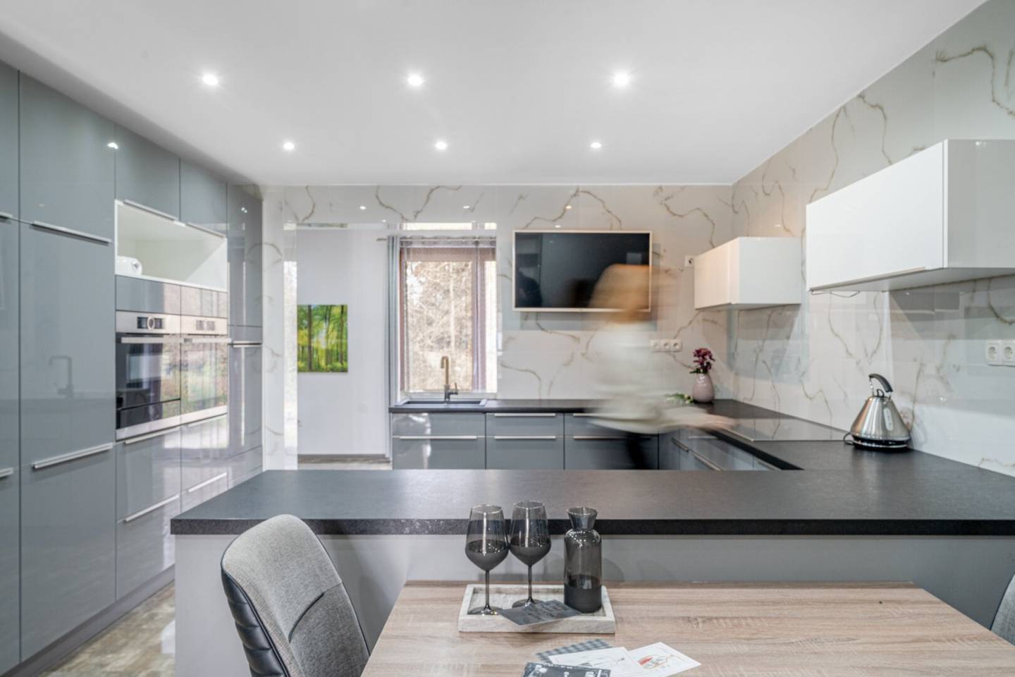 Exklusives Einfamilienhaus - außergewöhnliche Architektur und Ausstattung