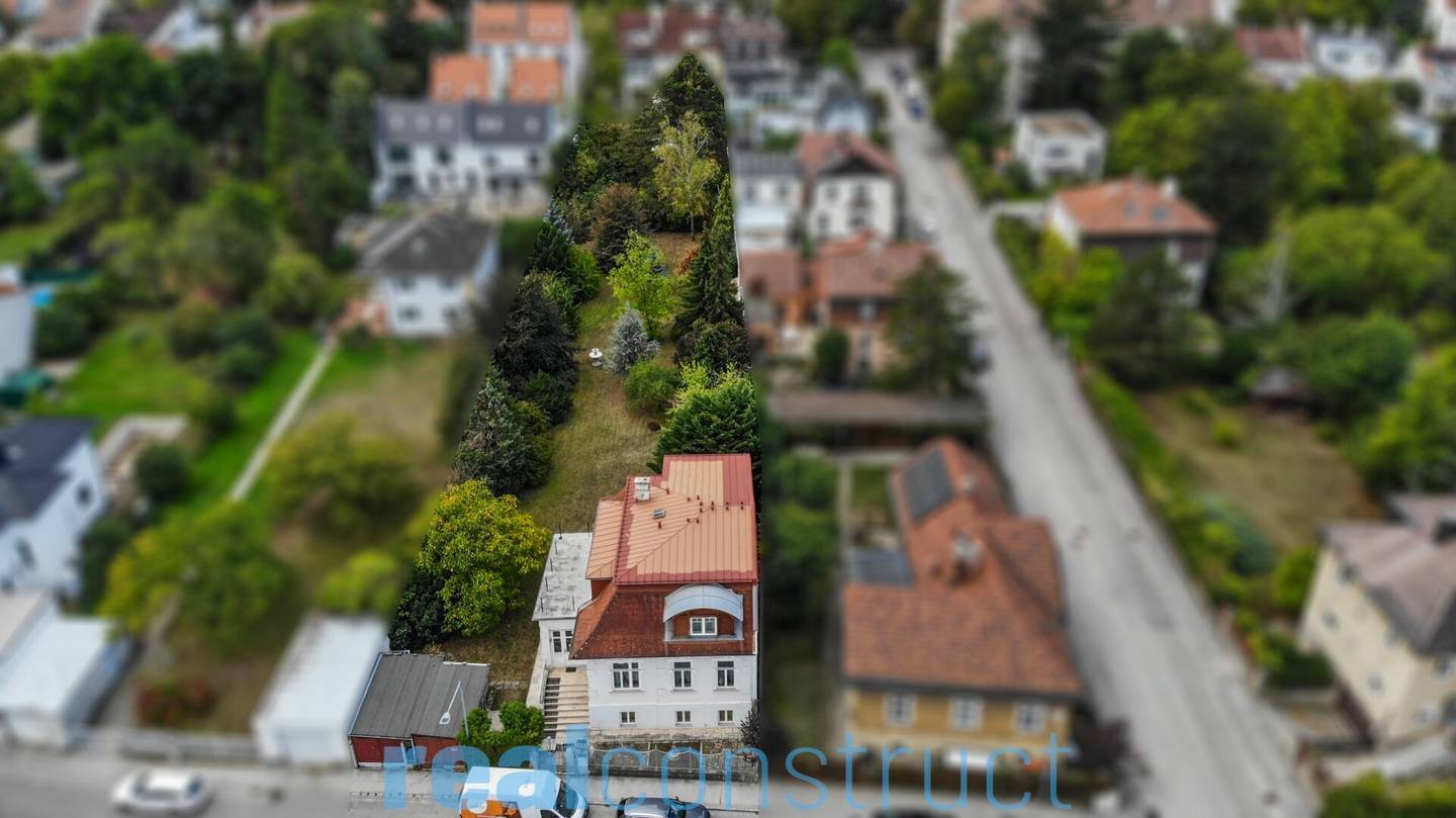 1,674 m² - Unique Opportunity - Plot in Perchtoldsdorf's Best Location - with Old Building