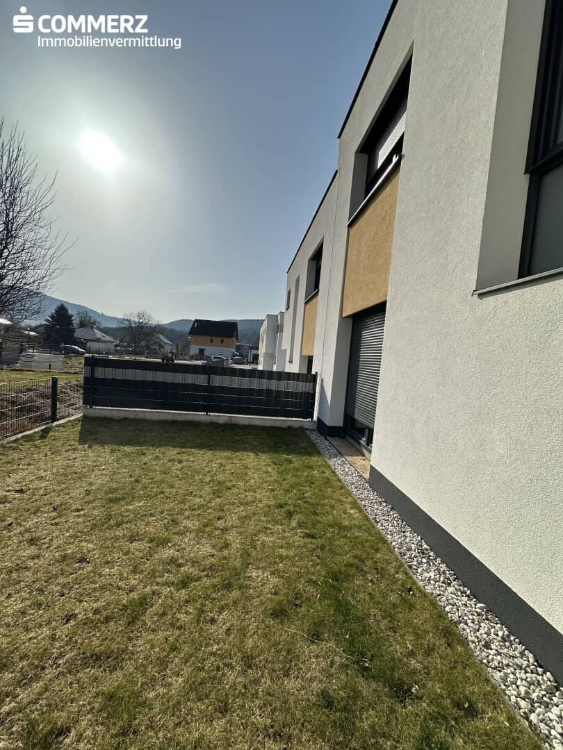 Charmante Doppelhaushälfte mit Gartenidylle