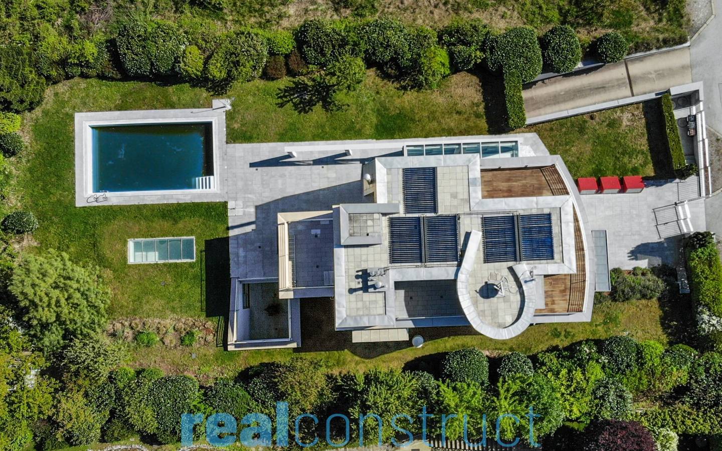 Exklusive Luxusvilla in bester Lage von Gießhübl