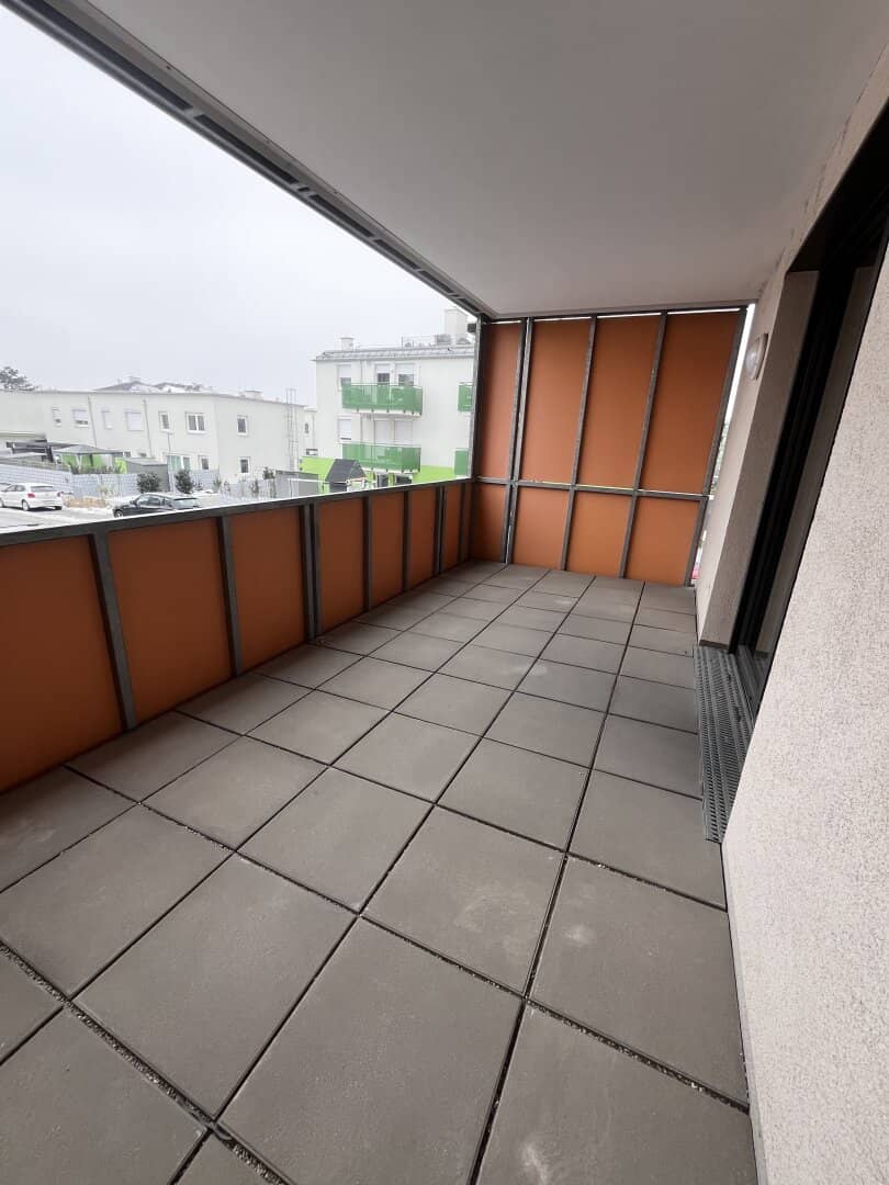 Spacious living, enjoying the outdoors: 3 room with dream balcony and purchase option 3 of 16