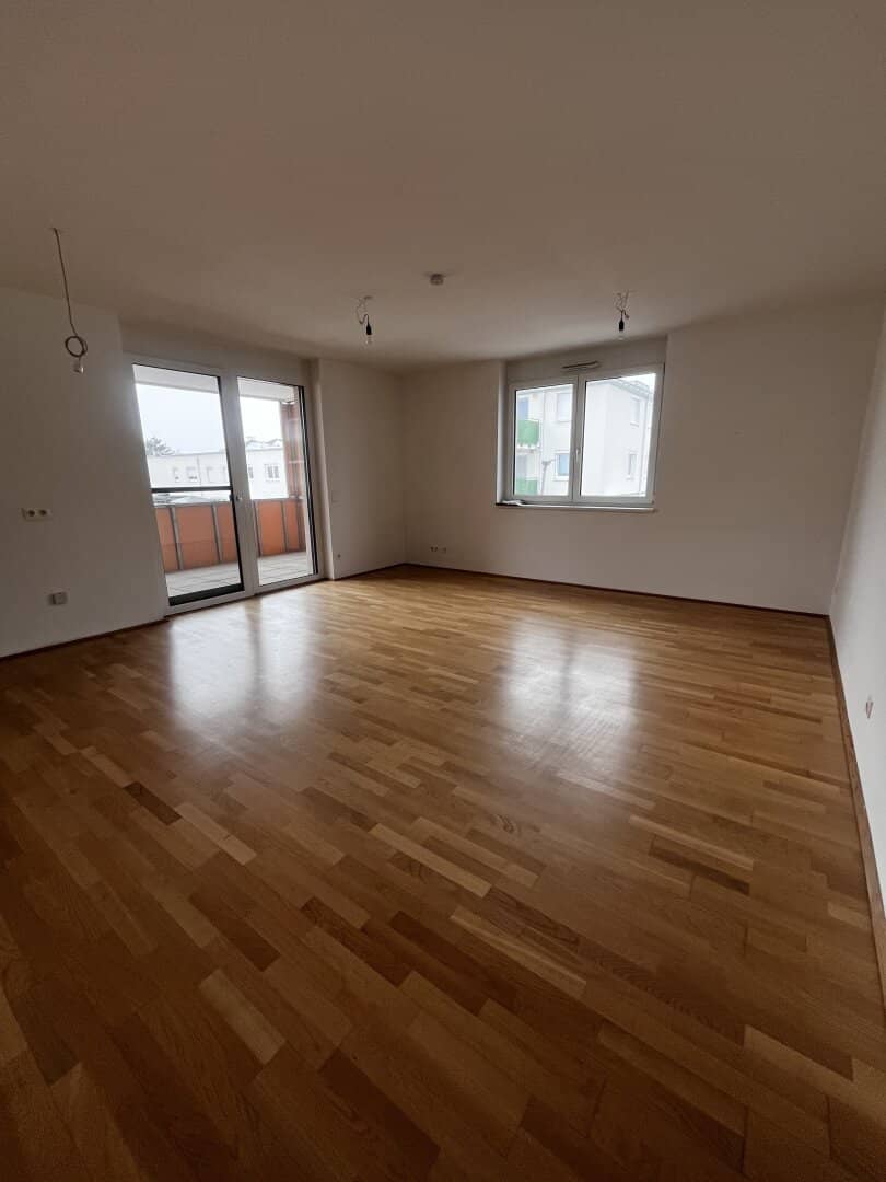 Spacious living, enjoying the outdoors: 3 room with dream balcony and purchase option 3 of 16