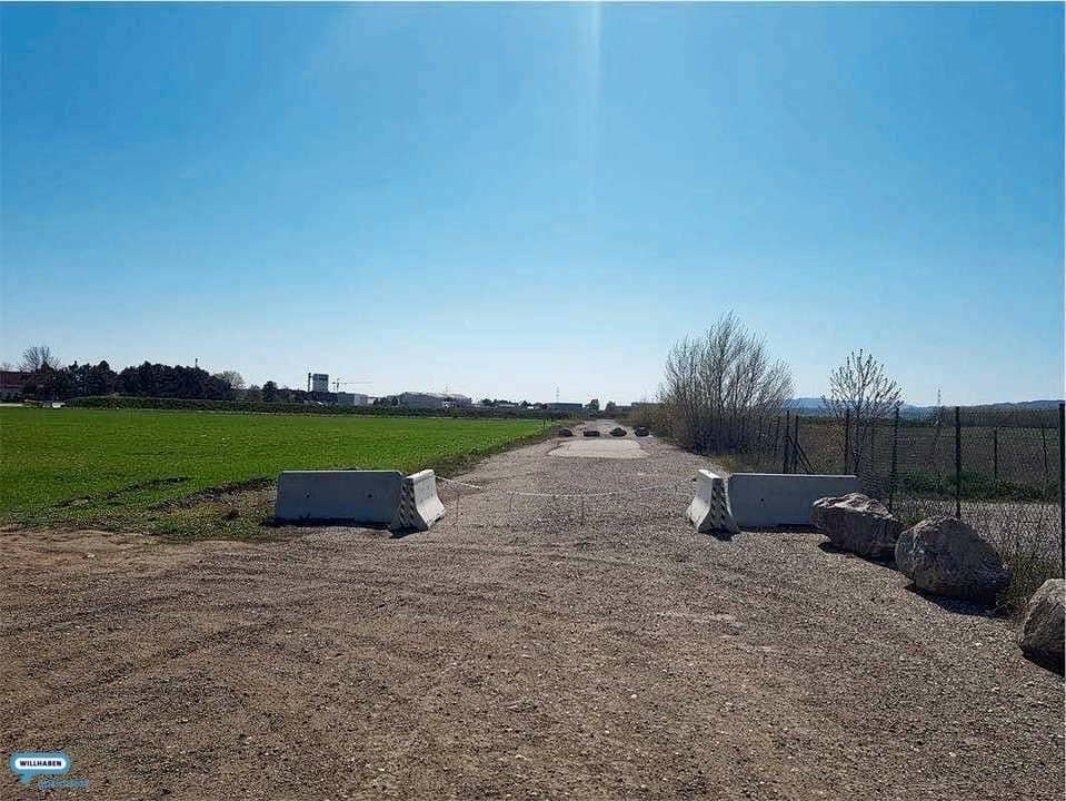 Hagenbrunn: Commercial land approx. 2.064 m² for rent (NO SALE!)