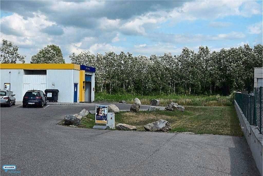 Krems an der Donau: Industrial building plot approx. 4.846 m² in a high traffic location for long term rent