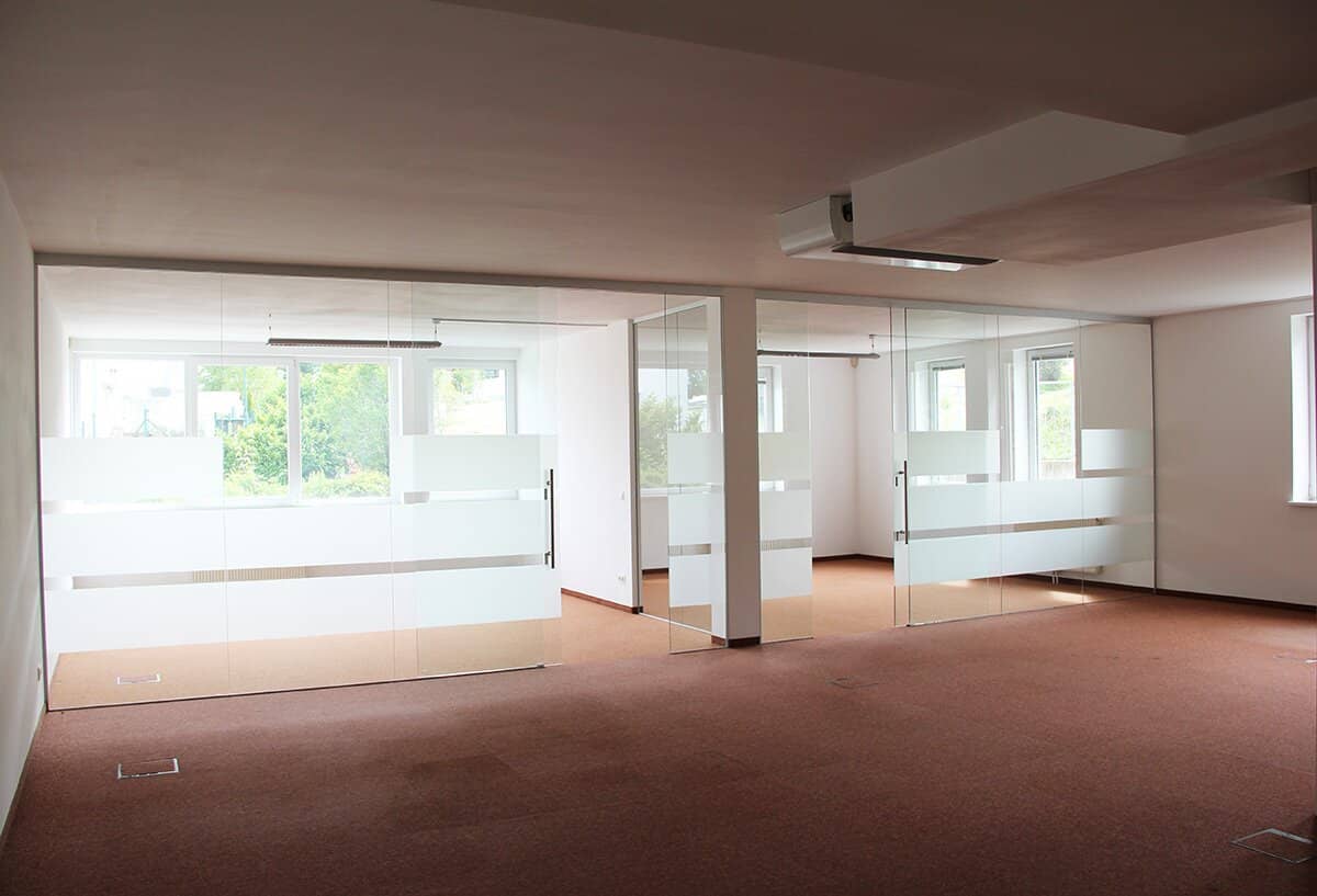 SUPER Summer Promotion! ONLY €9 per m² rent per month! 161 m² office, practice or residential property in Gießhübl