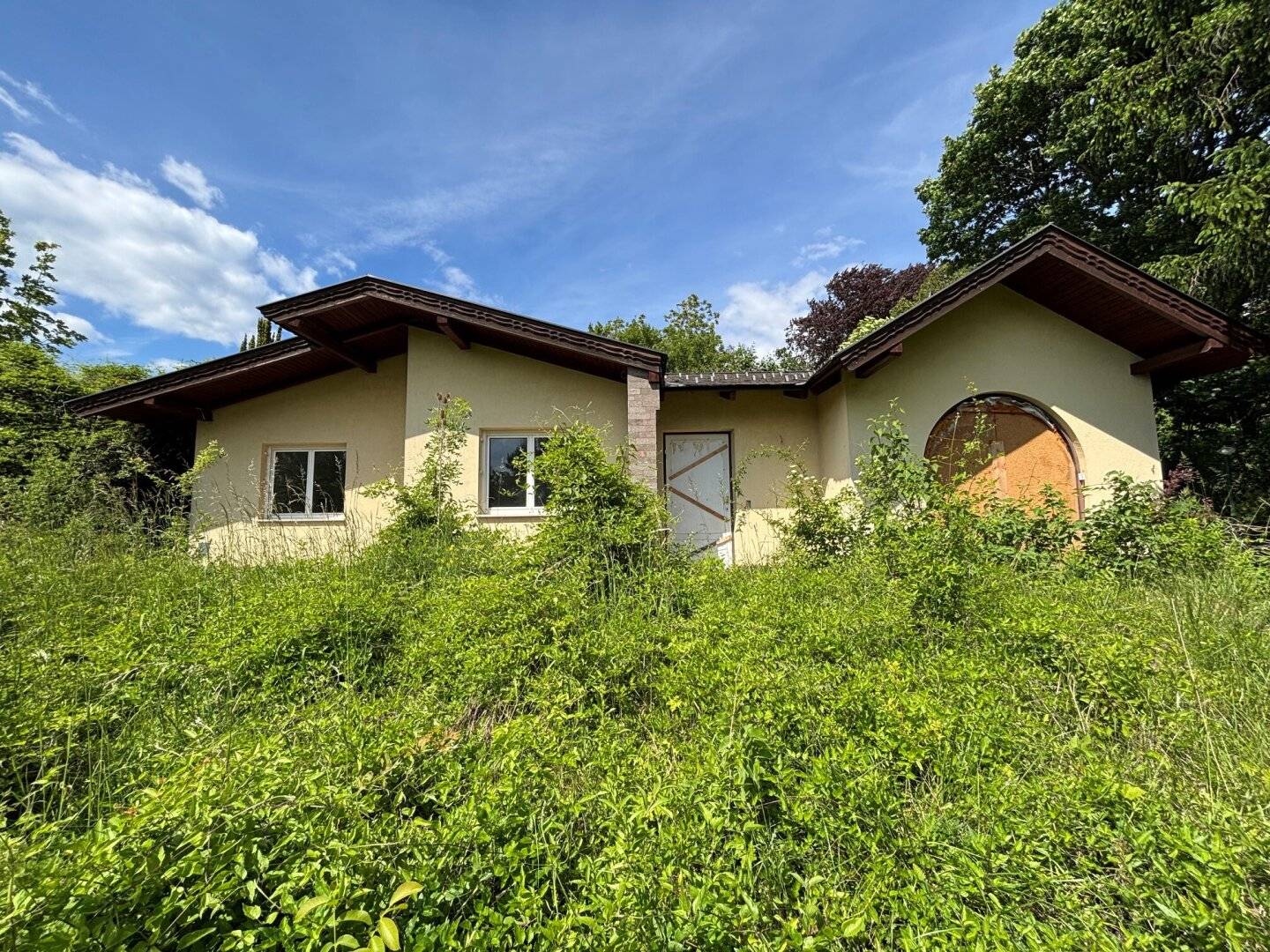 Rarity! Garden shed in the middle of the greenery! Absolute quiet location;"Rarity! Garden shed in the middle of the greenery! Absolute quiet location"