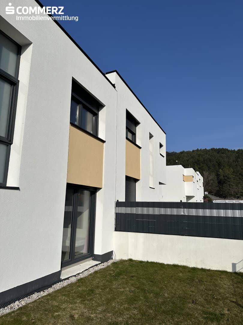 Doppelhaus mit Garten & Privatsphäre