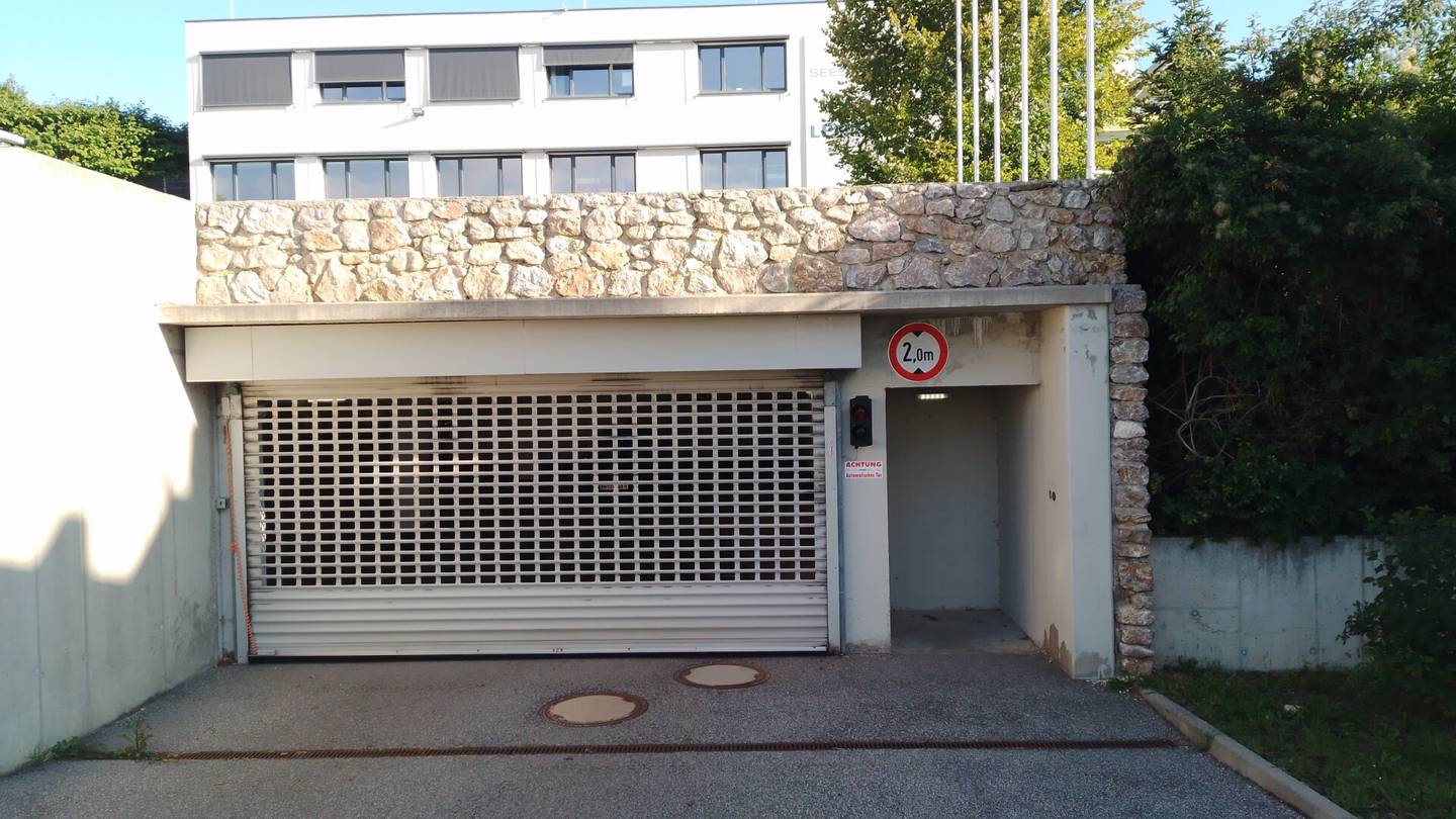 Underground garage parking spaces for rent