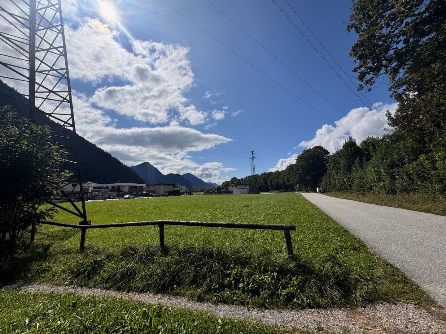 Einige sonnige ebene sowie leistbare Grundstücke in Kramsach zu verkaufen