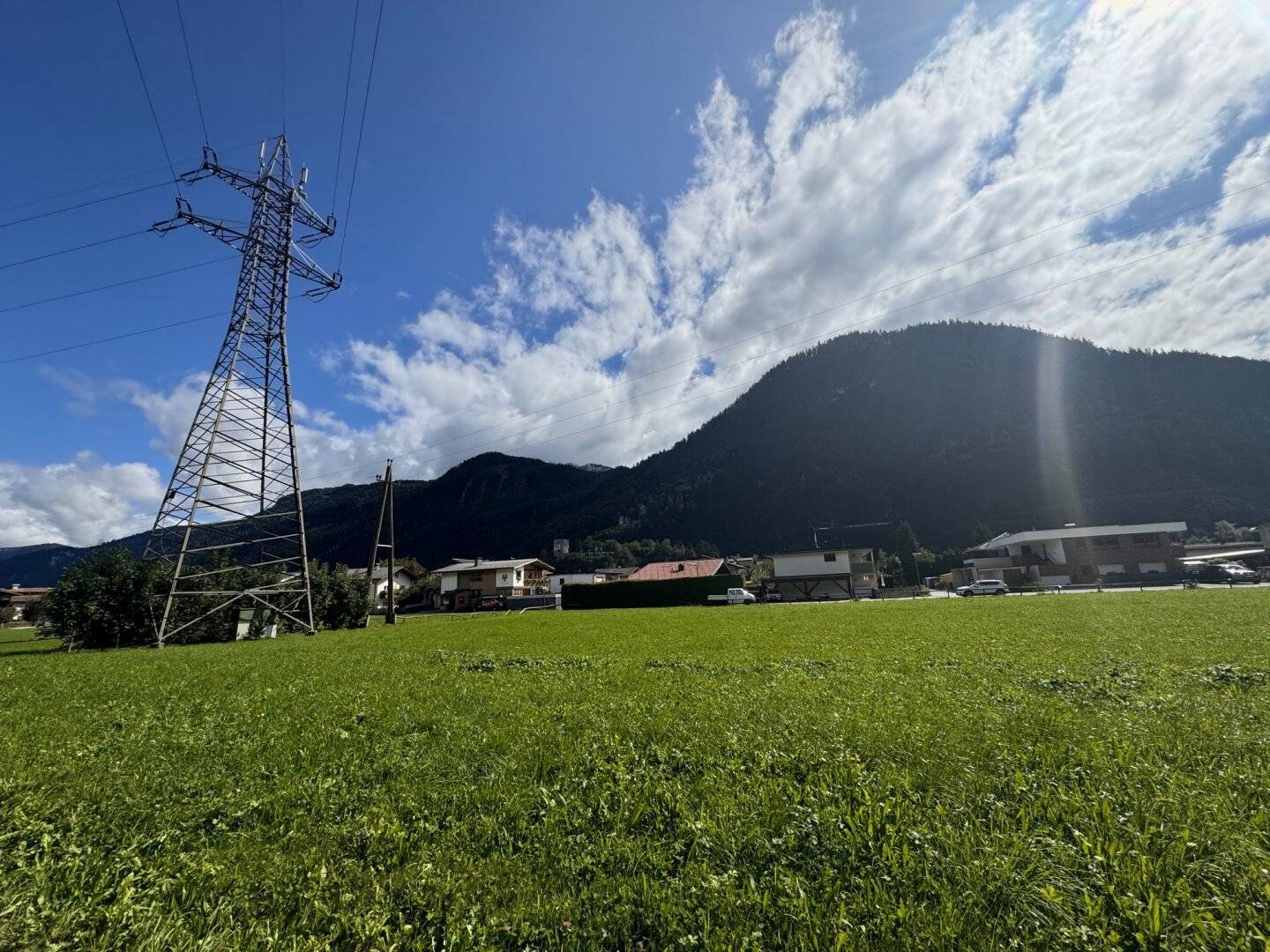 Einige sonnige ebene sowie leistbare Grundstücke in Kramsach zu verkaufen