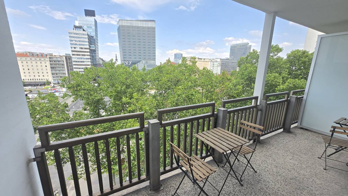 PANORAMA-CITY-APARTMENT + 3 rooms + 2 balconies + Top Renovated + Furnished
