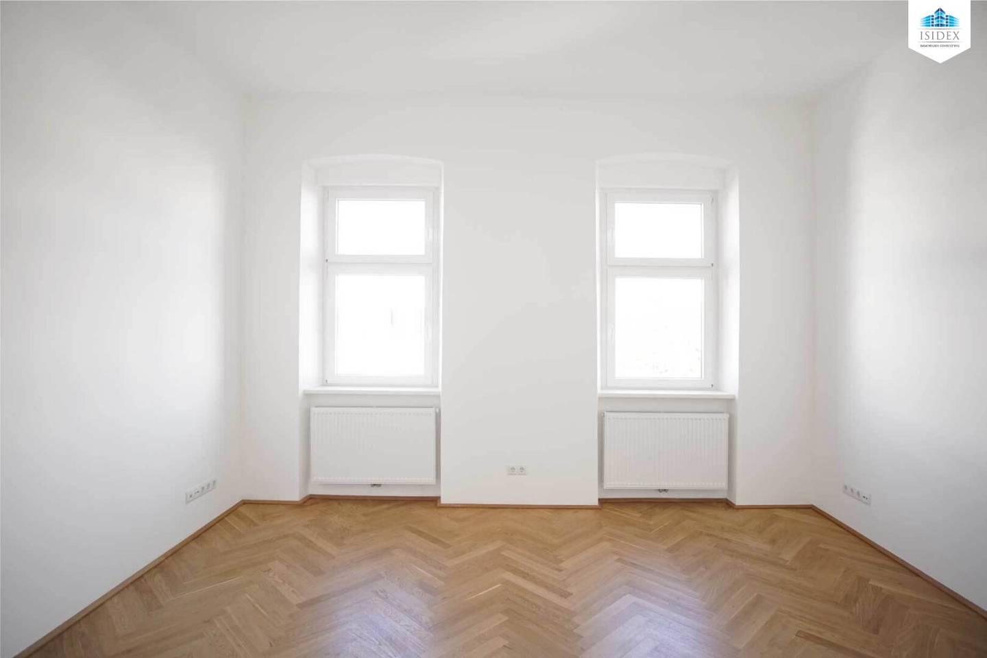 Modern old building apartment with the best future prospects