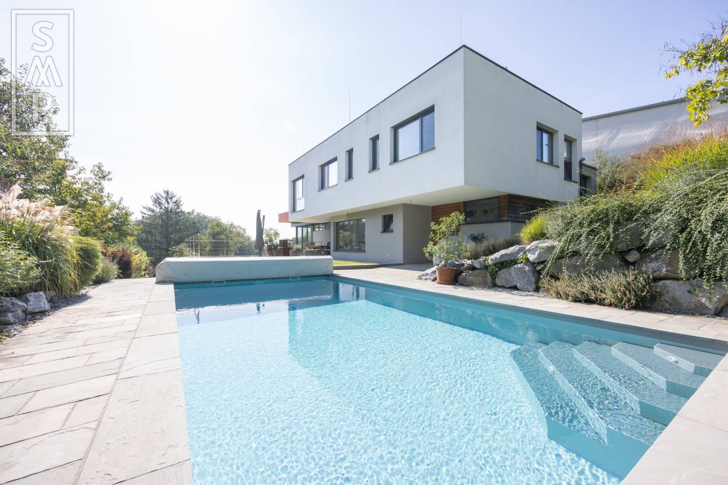 Single family house with state of the art technology and heated pool