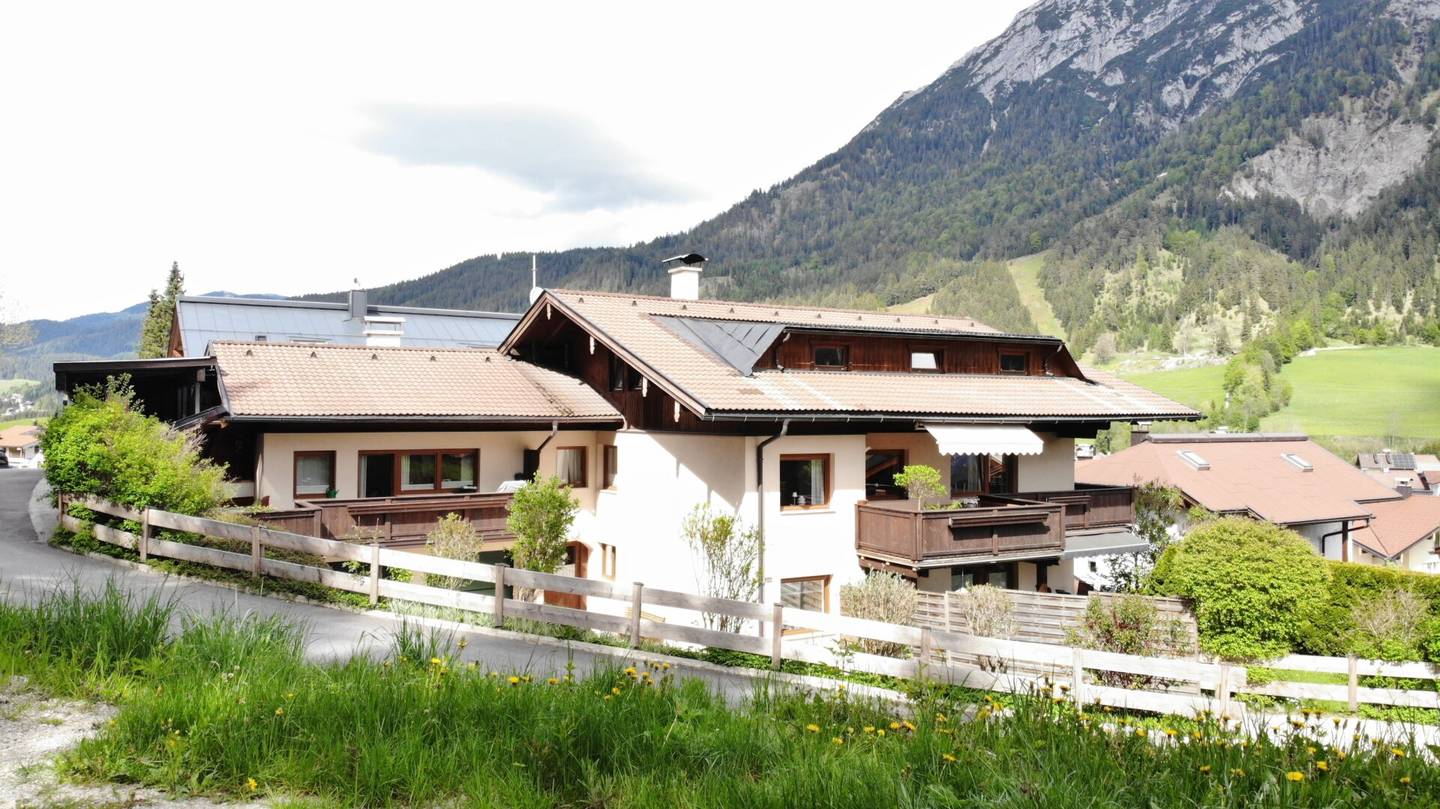 Mehrparteienhaus in sonniger ruhiger Waldrandlage in Achenkirch zu verkaufen