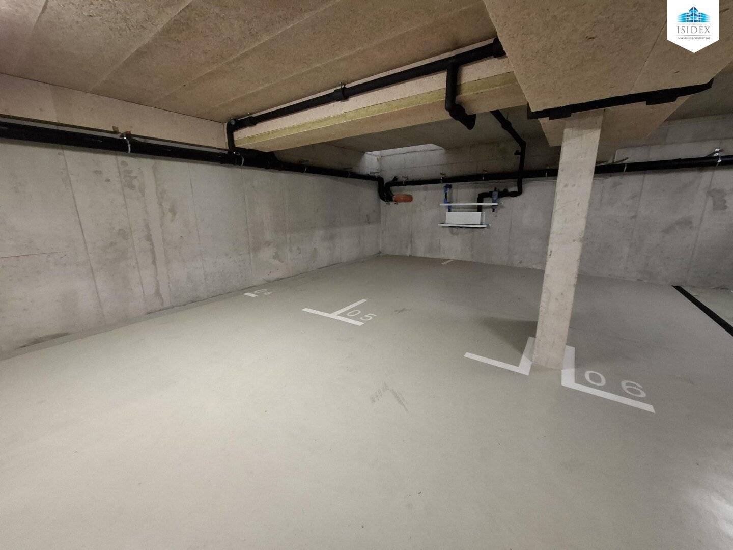 Attractive garage spaces near Bahnhof Meidling