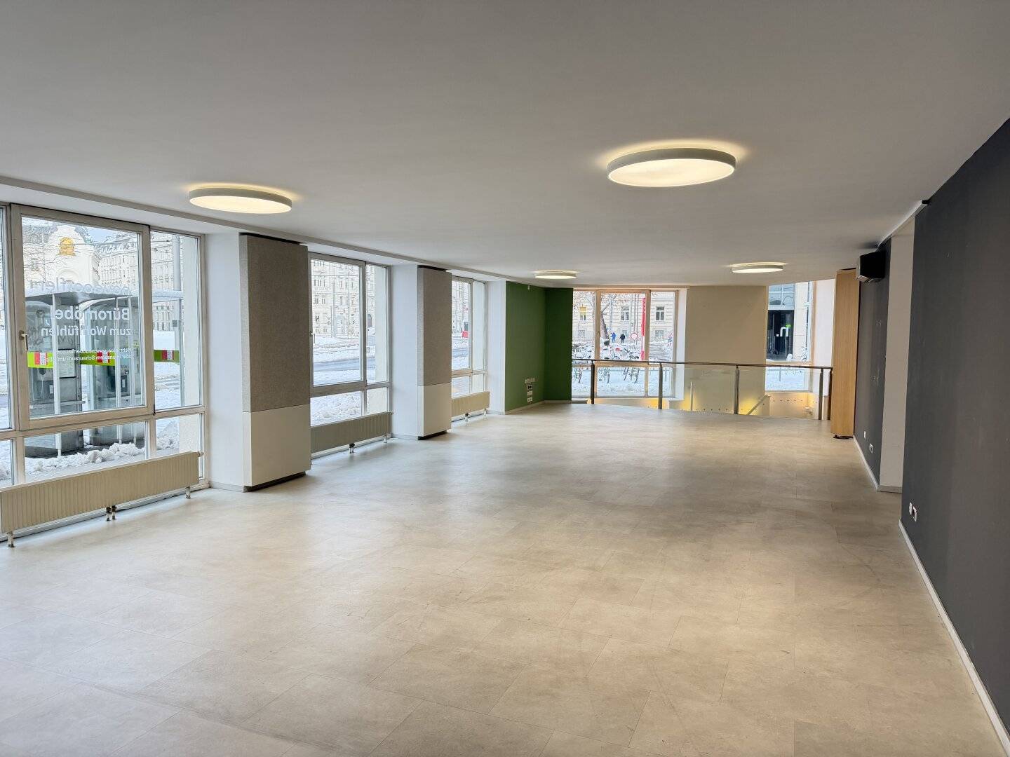 Commercial premises / office / showroom in prime location at Schwarzenbergplatz | unlimited lease